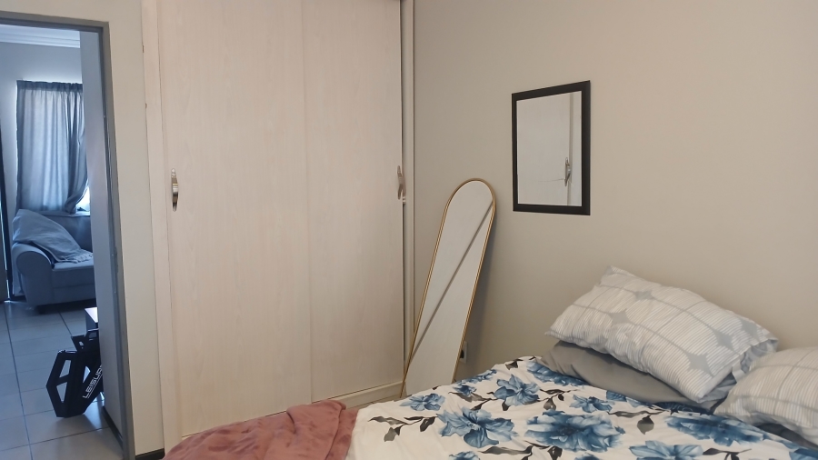 1 Bedroom Property for Sale in Bult West North West